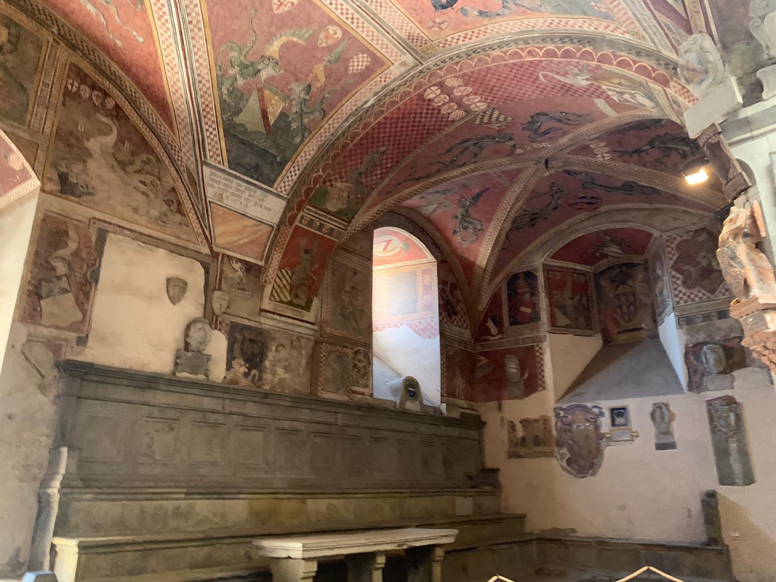 Gli affreschi storici all'interno del Tribunale di Pistoia
